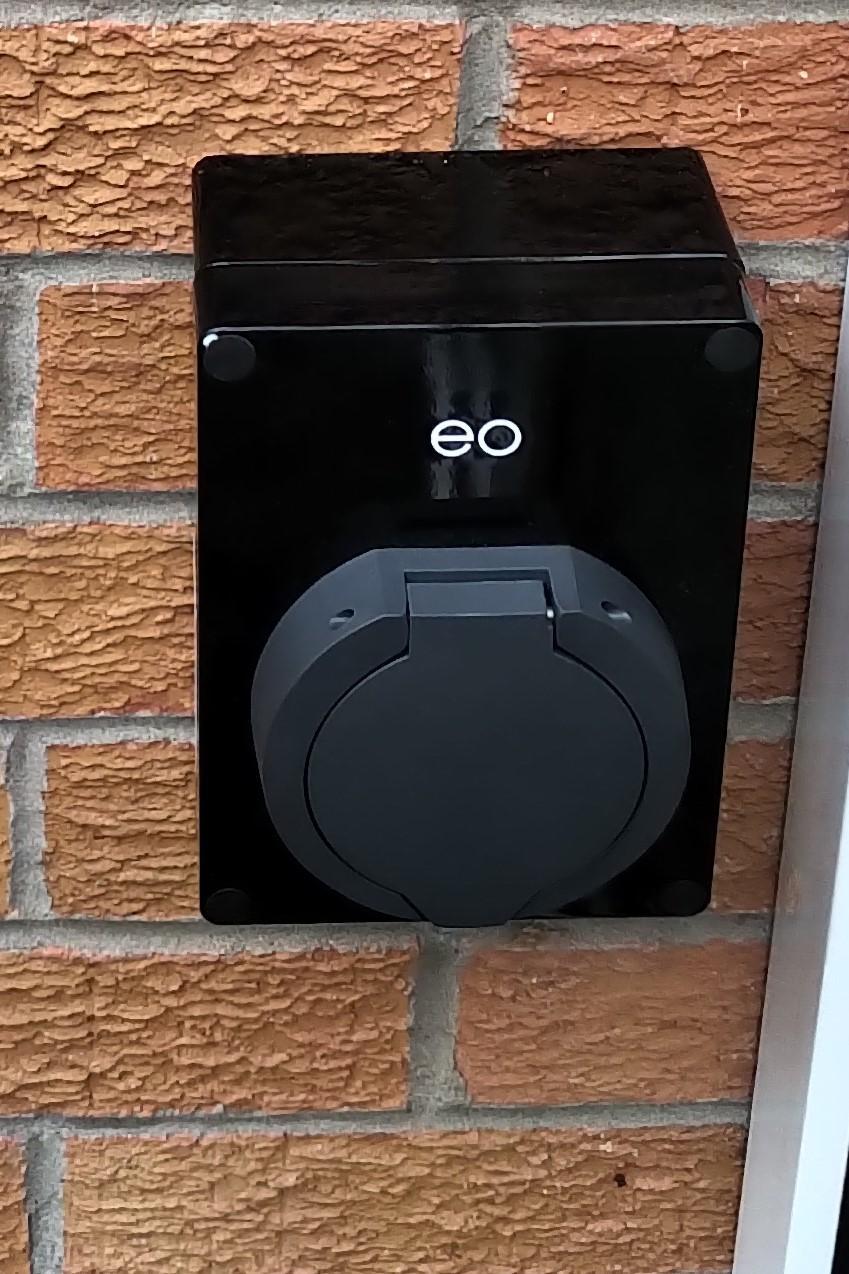 EO Mini Electric Vehicle Supply Equipment